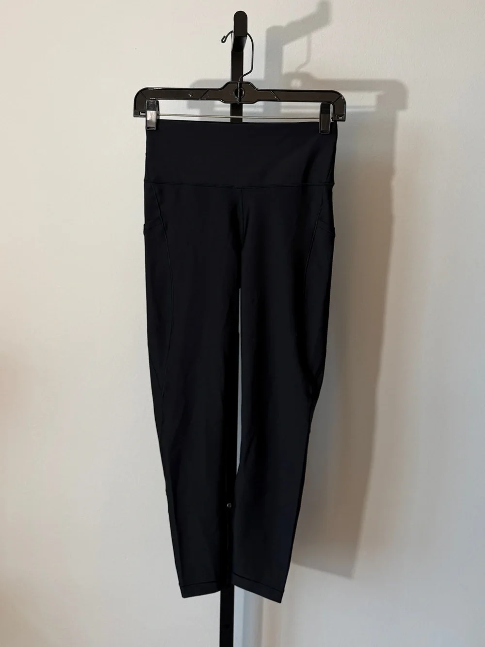 Athleta Interval Stash 7/8 Legging Size S